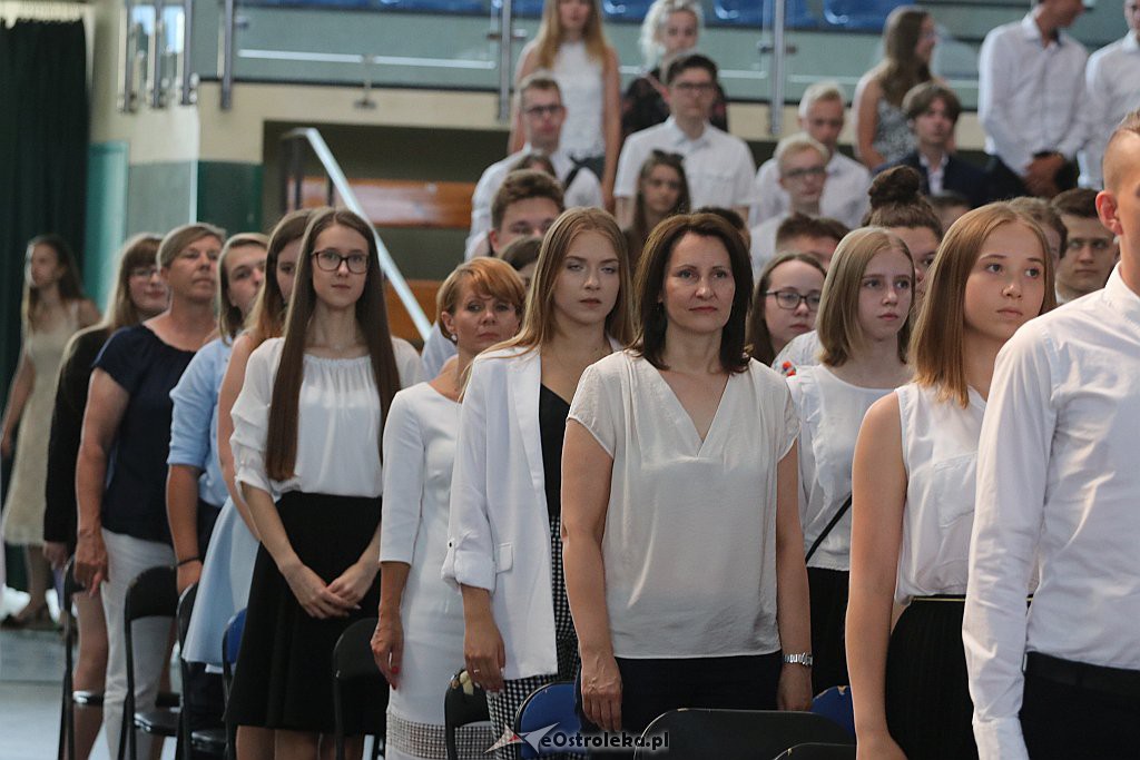 Zakończenie roku szkolnego w II LO [19.06.2019] - zdjęcie #3 - eOstroleka.pl