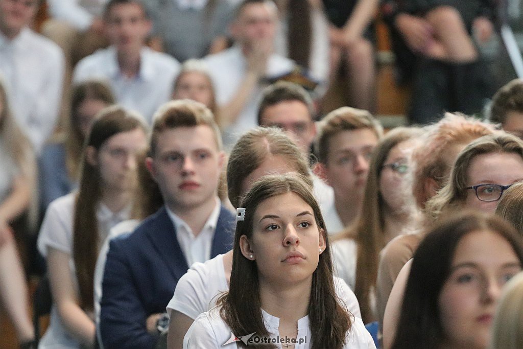 Zakończenie roku szkolnego w II LO [19.06.2019] - zdjęcie #43 - eOstroleka.pl