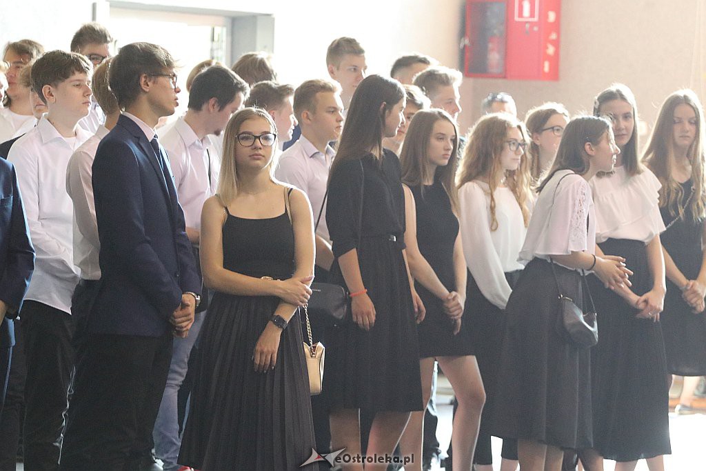 Zakończenie roku szkolnego w III LO [19.06.2019] - zdjęcie #28 - eOstroleka.pl