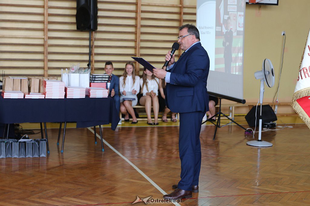 Zakończnenie roku szkolnego w SP 1 [19.06.2019] - zdjęcie #25 - eOstroleka.pl