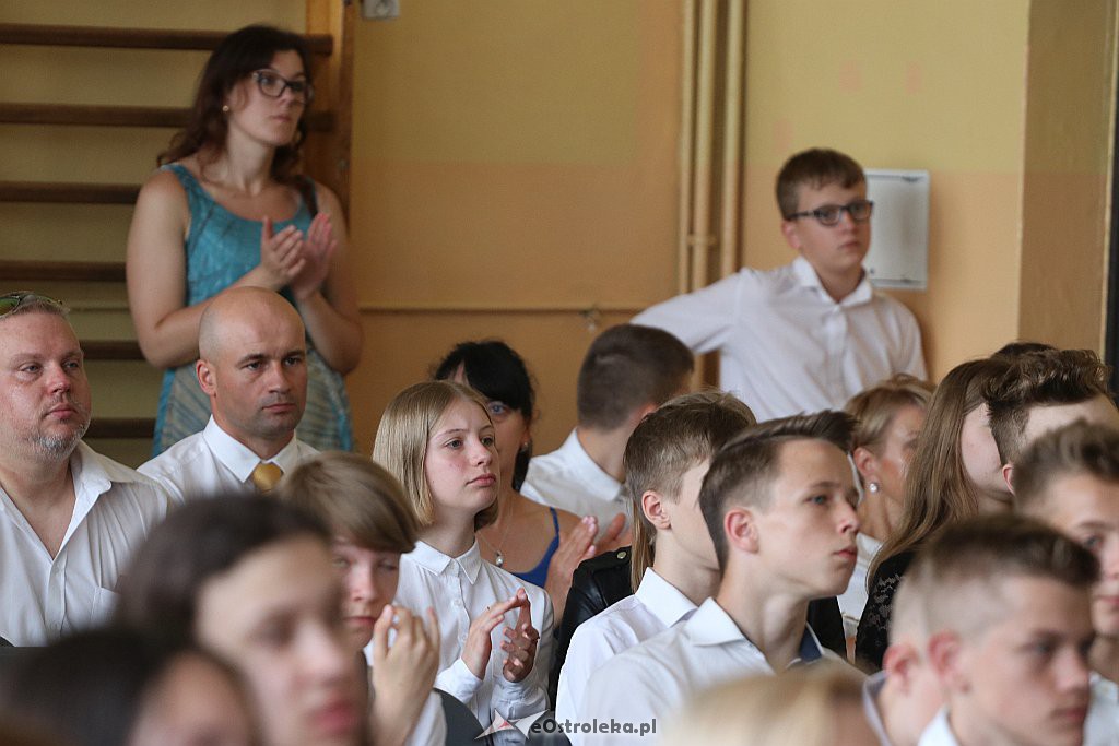 Zakończnenie roku szkolnego w SP 1 [19.06.2019] - zdjęcie #32 - eOstroleka.pl