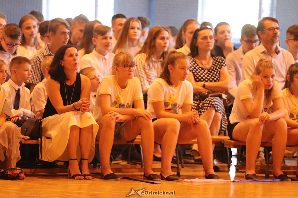 Zakończenie roku szkolnego w SP 10 [19.06.2019] - zdjęcie #4 - eOstroleka.pl