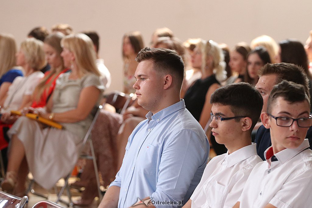 Zakończenie roku szkolnego w ZSZ 3 [19.06.2019] - zdjęcie #13 - eOstroleka.pl