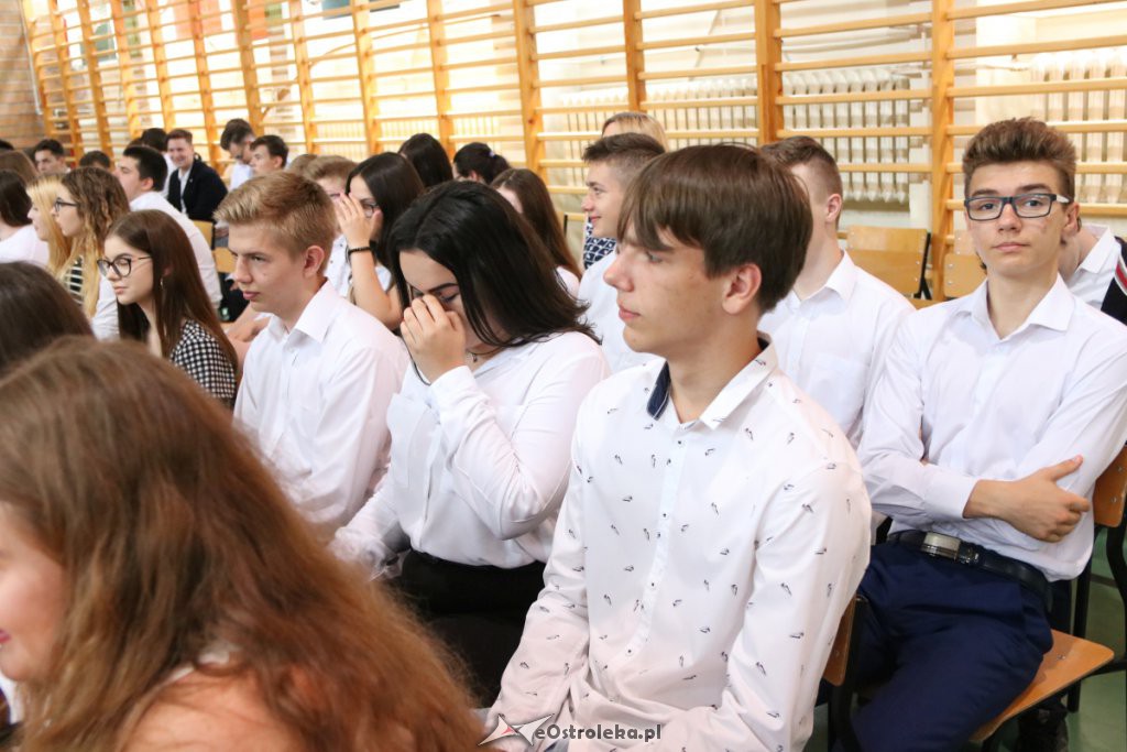 Zakończenie roku szkolnego w SP 5 [19.06.2019] - zdjęcie #30 - eOstroleka.pl