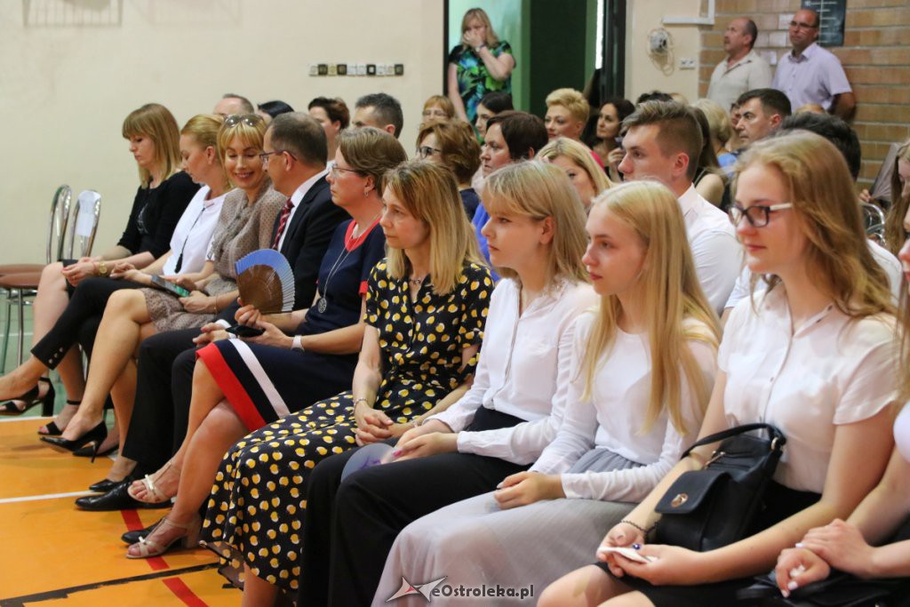 Zakończenie roku szkolnego w SP 5 [19.06.2019] - zdjęcie #8 - eOstroleka.pl