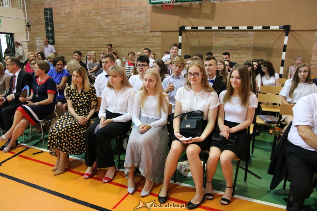 Zakończenie roku szkolnego w SP 5 [19.06.2019] - zdjęcie #4 - eOstroleka.pl