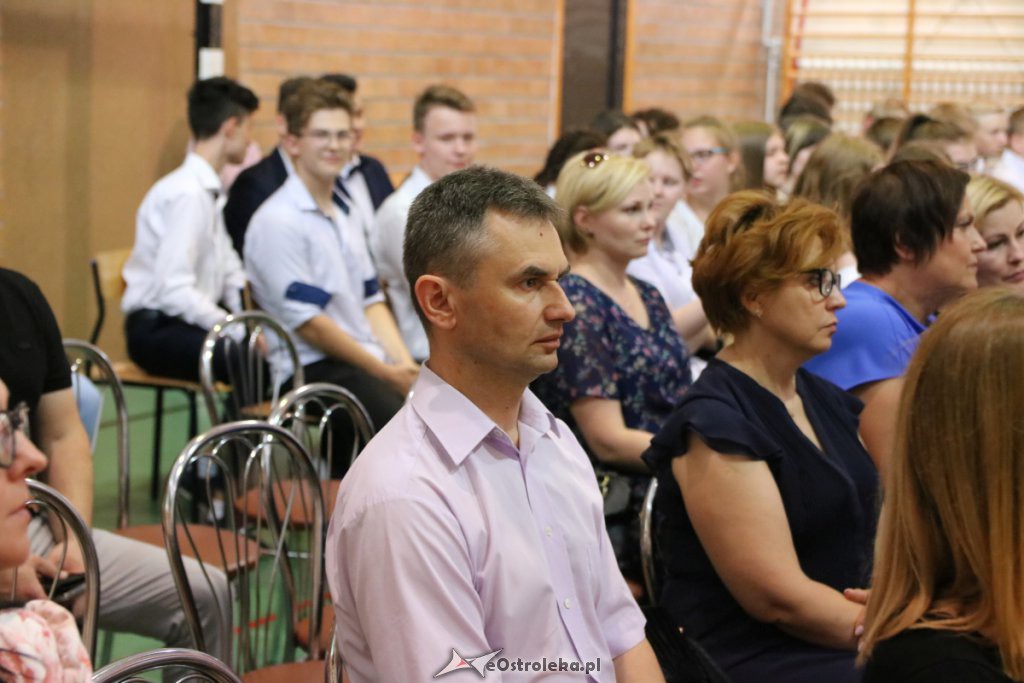 Zakończenie roku szkolnego w SP 5 [19.06.2019] - zdjęcie #47 - eOstroleka.pl
