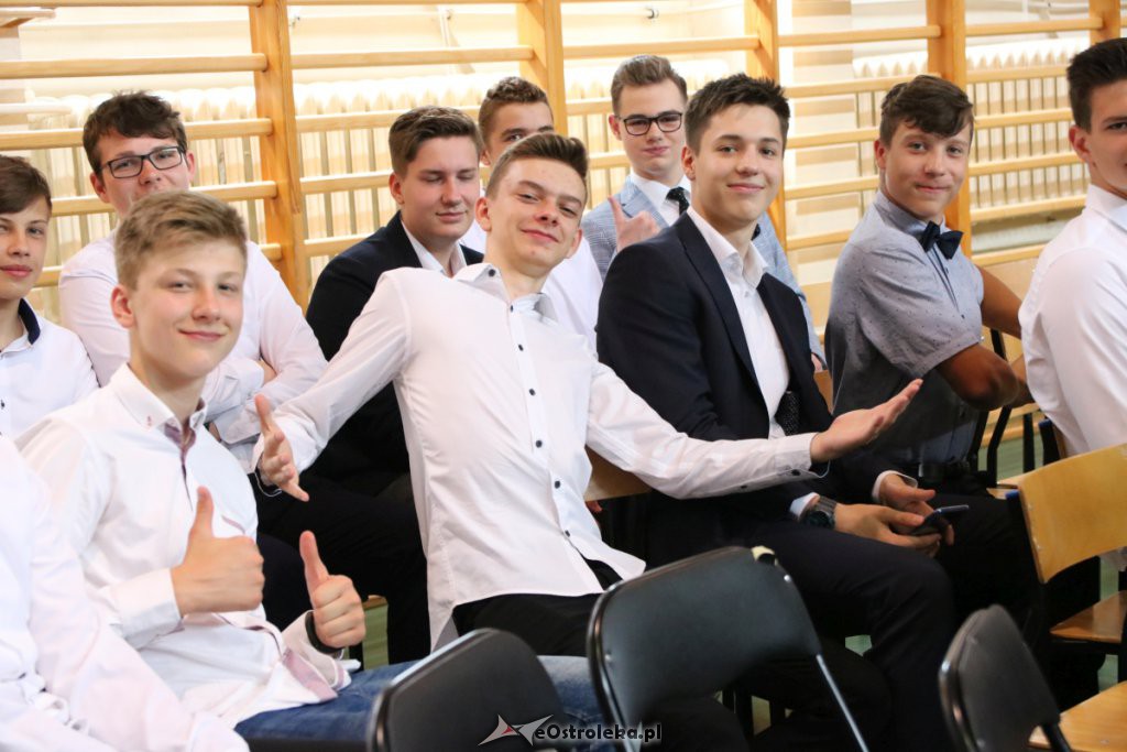 Zakończenie roku szkolnego w SP 5 [19.06.2019] - zdjęcie #56 - eOstroleka.pl
