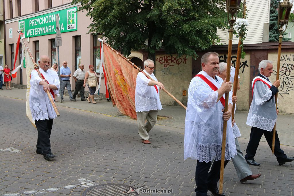 Procesja Bożego Ciała w parafi pw. św. Antoniego Padewskiego w Ostrołęce [20.06.2019] - zdjęcie #3 - eOstroleka.pl