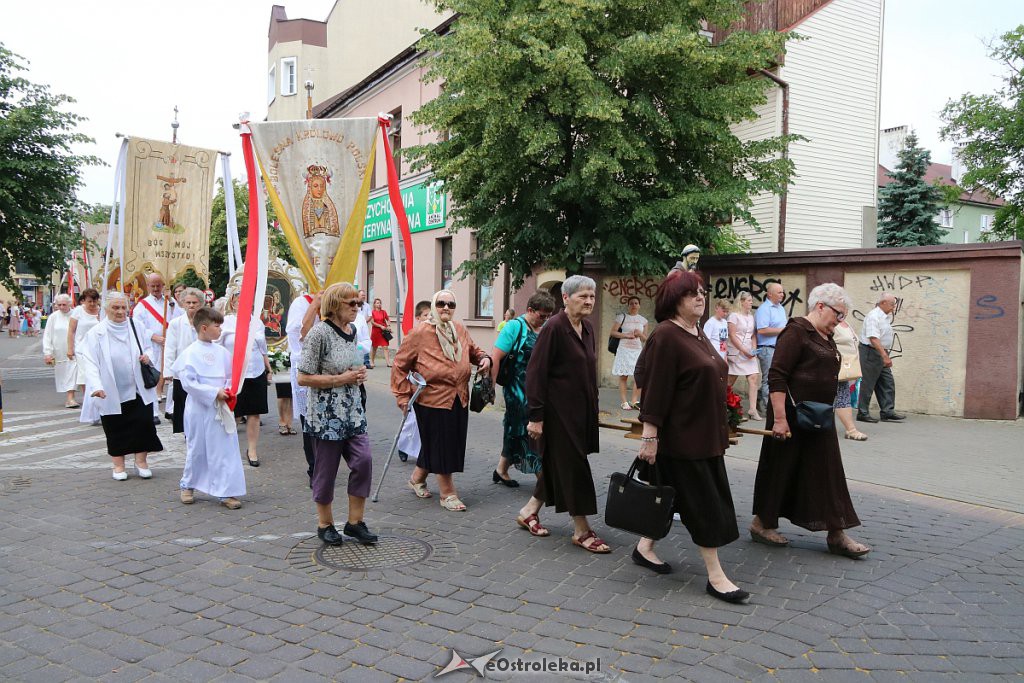 Procesja Bożego Ciała w parafi pw. św. Antoniego Padewskiego w Ostrołęce [20.06.2019] - zdjęcie #5 - eOstroleka.pl