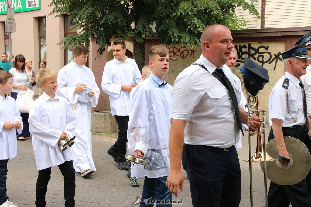 Procesja Bożego Ciała w parafi pw. św. Antoniego Padewskiego w Ostrołęce [20.06.2019] - zdjęcie #35 - eOstroleka.pl