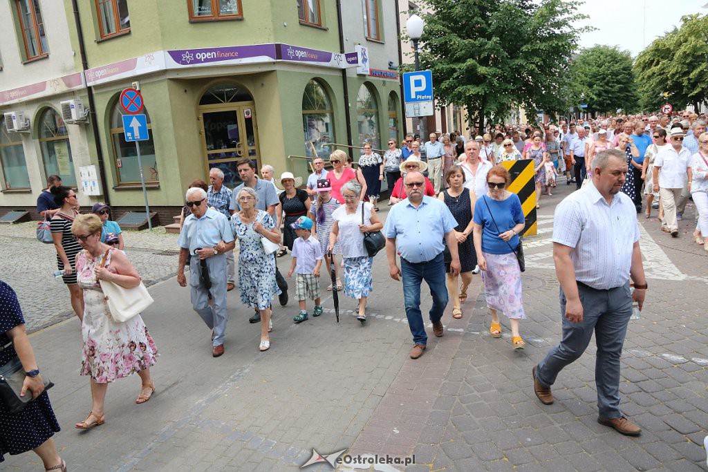 Procesja Bożego Ciała w parafi pw. św. Antoniego Padewskiego w Ostrołęce [20.06.2019] - zdjęcie #176 - eOstroleka.pl