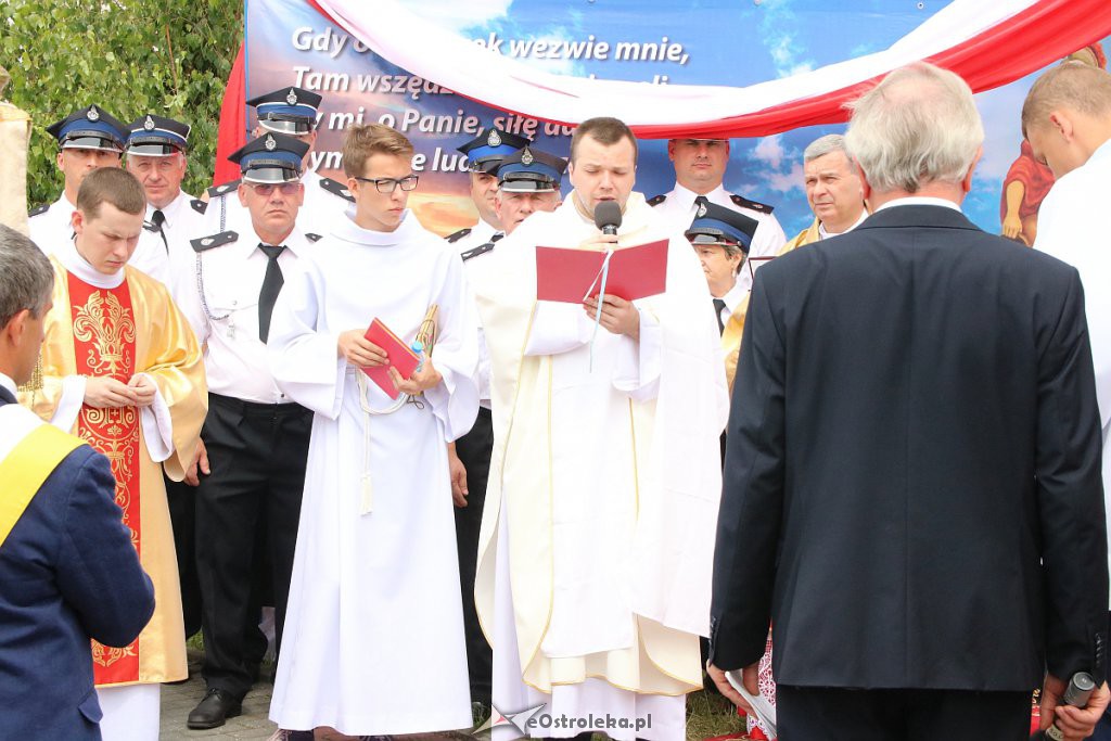 Procesja Bożego Ciała w parafi pw. św. Antoniego Padewskiego w Ostrołęce [20.06.2019] - zdjęcie #141 - eOstroleka.pl