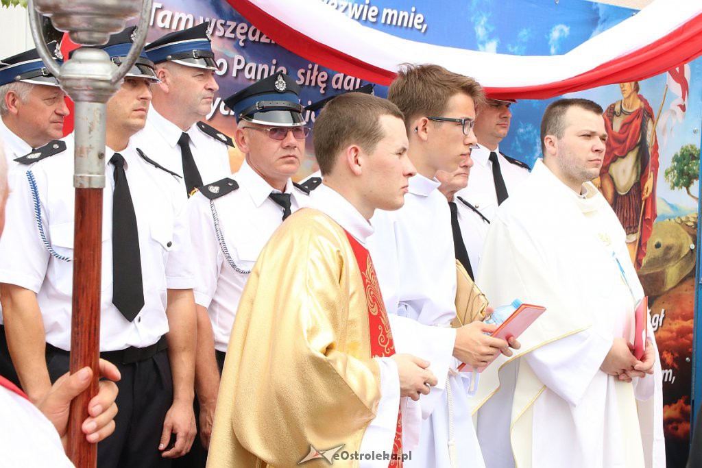 Procesja Bożego Ciała w parafi pw. św. Antoniego Padewskiego w Ostrołęce [20.06.2019] - zdjęcie #102 - eOstroleka.pl