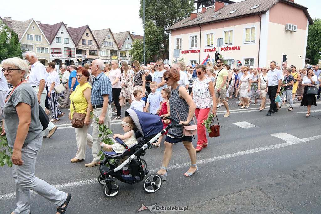 Procesja Bożego Ciała w parafi pw. św. Antoniego Padewskiego w Ostrołęce [20.06.2019] - zdjęcie #100 - eOstroleka.pl