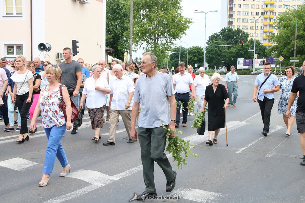 Procesja Bożego Ciała w parafi pw. św. Antoniego Padewskiego w Ostrołęce [20.06.2019] - zdjęcie #88 - eOstroleka.pl