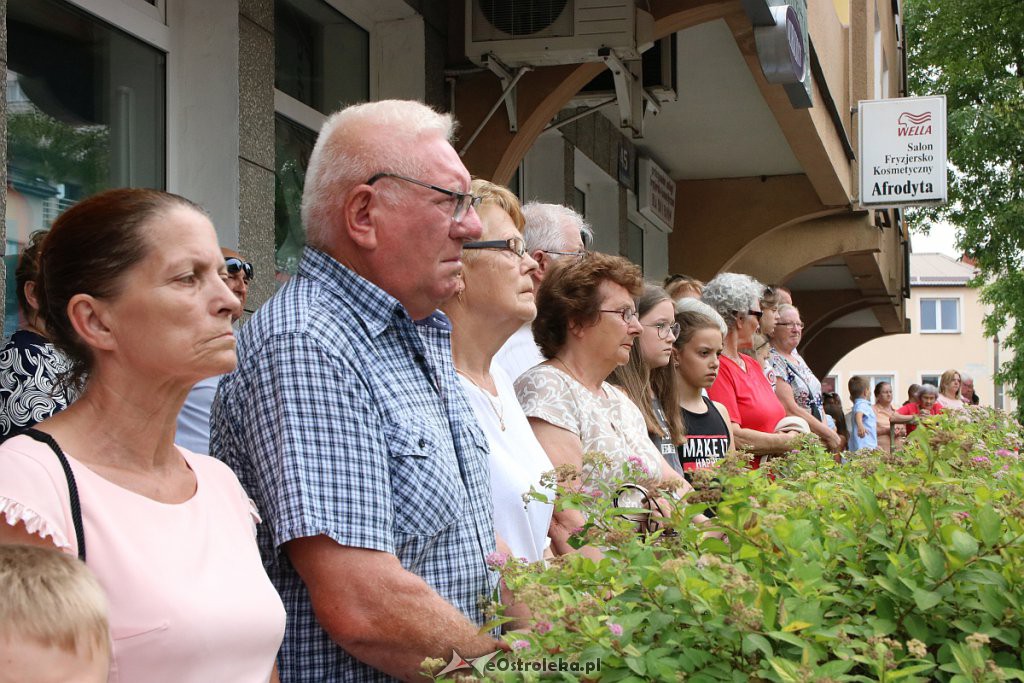 Procesja Bożego Ciała w parafi pw. św. Antoniego Padewskiego w Ostrołęce [20.06.2019] - zdjęcie #166 - eOstroleka.pl