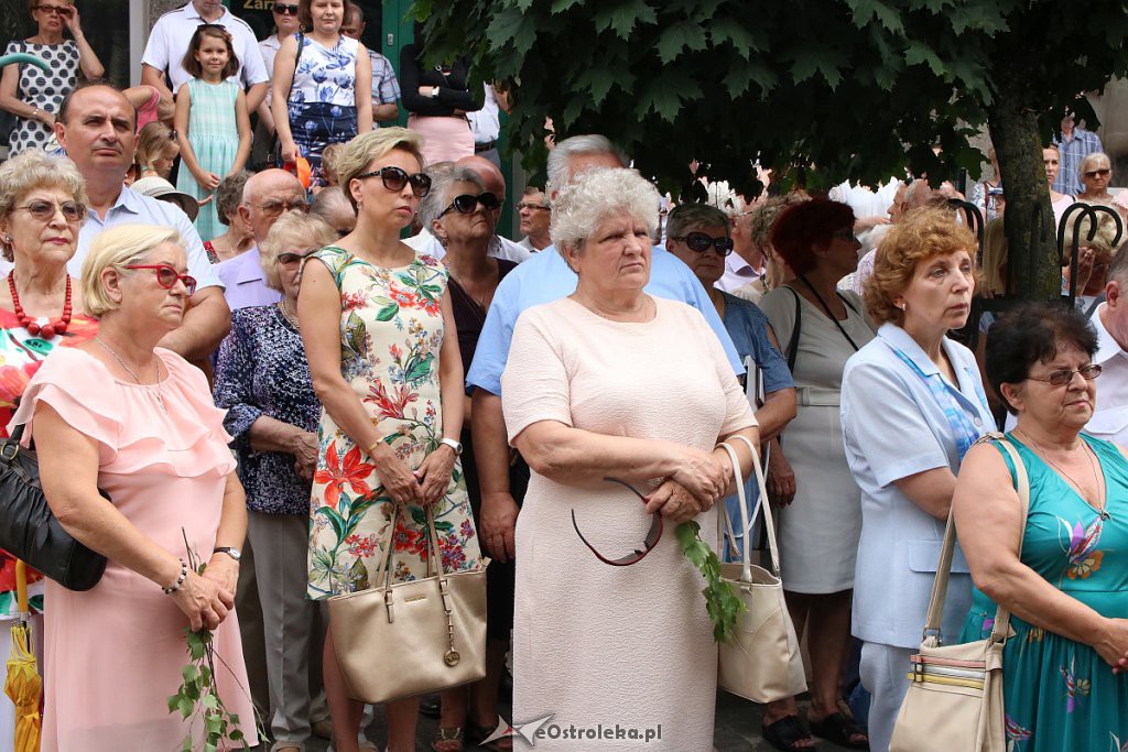 Procesja Bożego Ciała w parafi pw. św. Antoniego Padewskiego w Ostrołęce [20.06.2019] - zdjęcie #175 - eOstroleka.pl