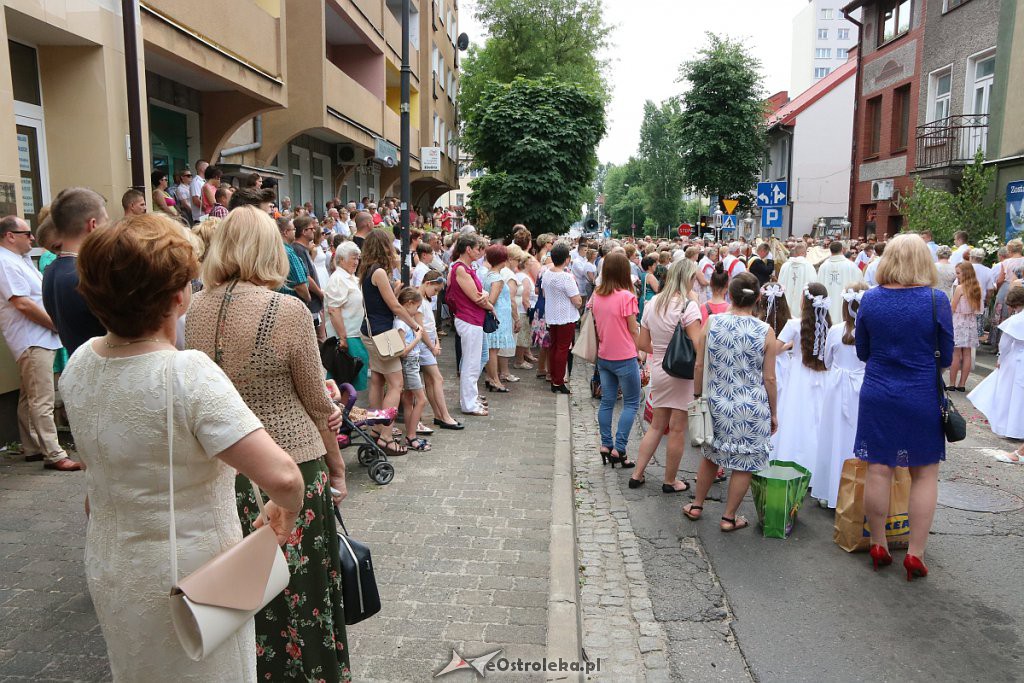 Procesja Bożego Ciała w parafi pw. św. Antoniego Padewskiego w Ostrołęce [20.06.2019] - zdjęcie #186 - eOstroleka.pl