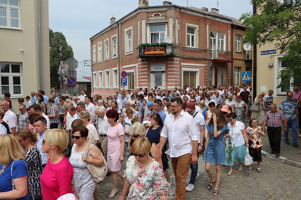 Procesja Bożego Ciała w parafii pw. Nawiedzenia NMP w Ostrołęce [20.06.2019] - zdjęcie #53 - eOstroleka.pl