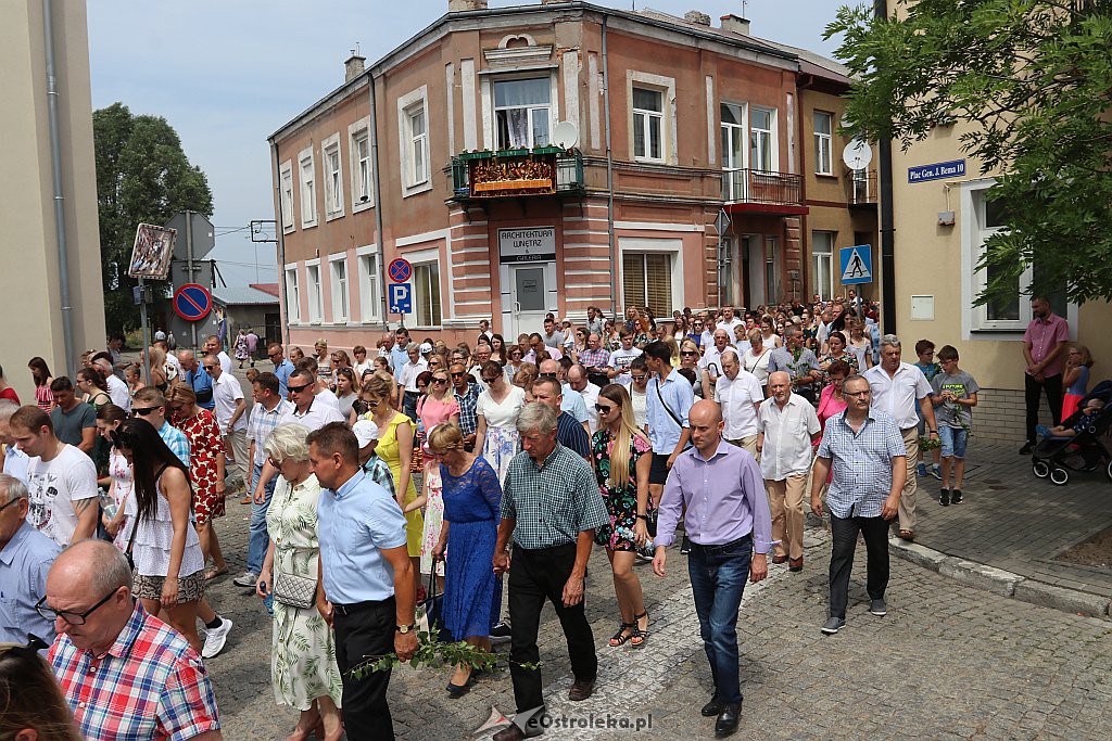 Procesja Bożego Ciała w parafii pw. Nawiedzenia NMP w Ostrołęce [20.06.2019] - zdjęcie #21 - eOstroleka.pl
