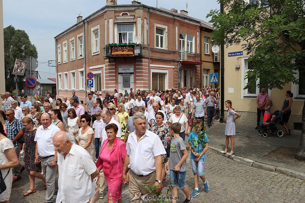 Procesja Bożego Ciała w parafii pw. Nawiedzenia NMP w Ostrołęce [20.06.2019] - zdjęcie #20 - eOstroleka.pl