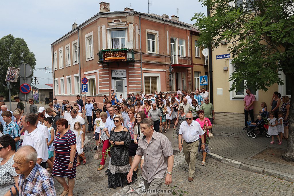 Procesja Bożego Ciała w parafii pw. Nawiedzenia NMP w Ostrołęce [20.06.2019] - zdjęcie #8 - eOstroleka.pl