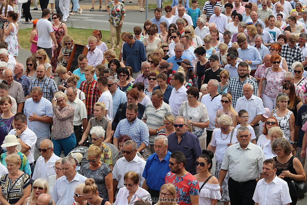 Procesja Bożego Ciała w parafii pw. św. Franciszka z Asyżu w Ostrołęce [20.06.2019] - zdjęcie #102 - eOstroleka.pl