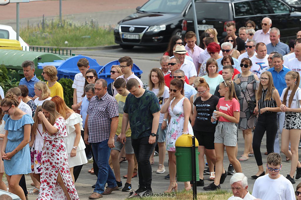 Procesja Bożego Ciała w parafii pw. św. Franciszka z Asyżu w Ostrołęce [20.06.2019] - zdjęcie #98 - eOstroleka.pl