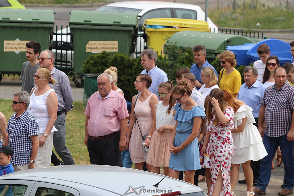 Procesja Bożego Ciała w parafii pw. św. Franciszka z Asyżu w Ostrołęce [20.06.2019] - zdjęcie #97 - eOstroleka.pl