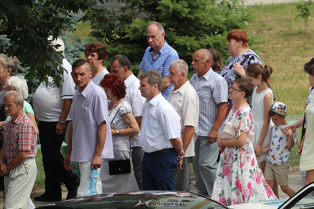 Procesja Bożego Ciała w parafii pw. św. Franciszka z Asyżu w Ostrołęce [20.06.2019] - zdjęcie #95 - eOstroleka.pl