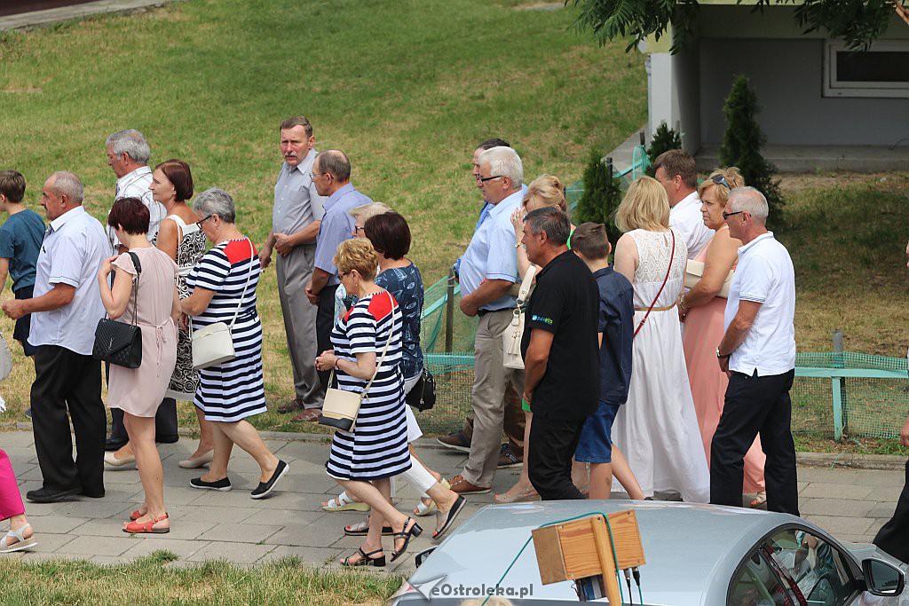 Procesja Bożego Ciała w parafii pw. św. Franciszka z Asyżu w Ostrołęce [20.06.2019] - zdjęcie #91 - eOstroleka.pl