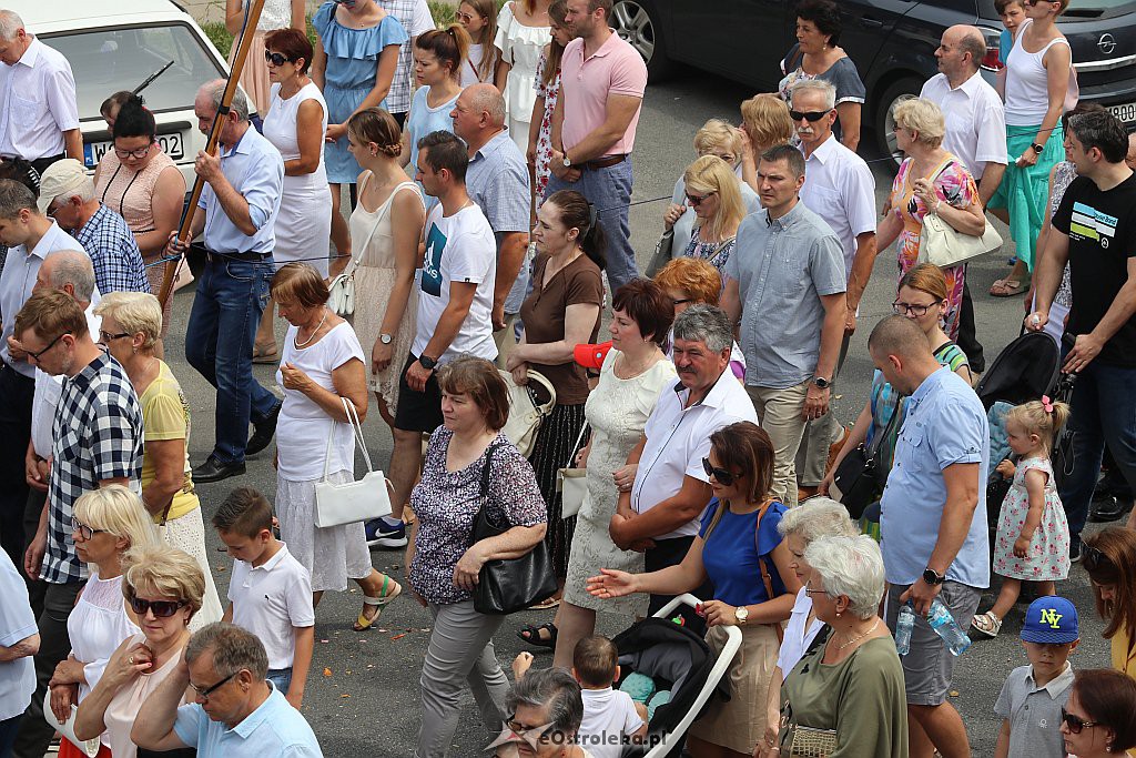 Procesja Bożego Ciała w parafii pw. św. Franciszka z Asyżu w Ostrołęce [20.06.2019] - zdjęcie #72 - eOstroleka.pl