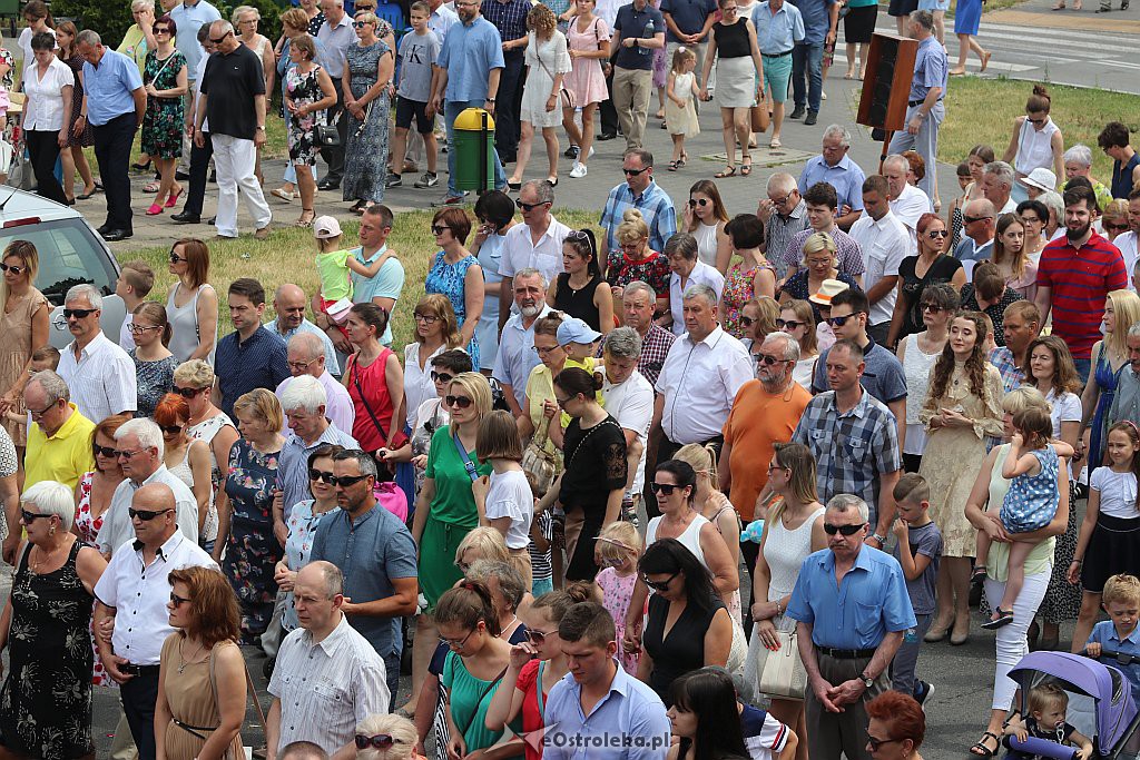 Procesja Bożego Ciała w parafii pw. św. Franciszka z Asyżu w Ostrołęce [20.06.2019] - zdjęcie #68 - eOstroleka.pl