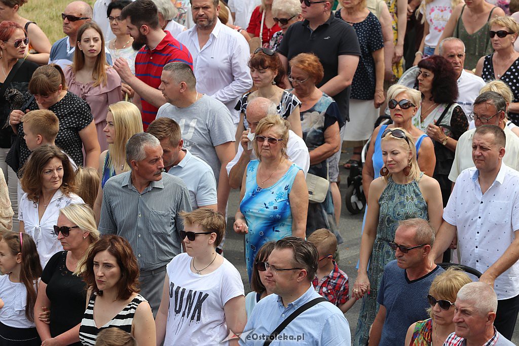 Procesja Bożego Ciała w parafii pw. św. Franciszka z Asyżu w Ostrołęce [20.06.2019] - zdjęcie #61 - eOstroleka.pl