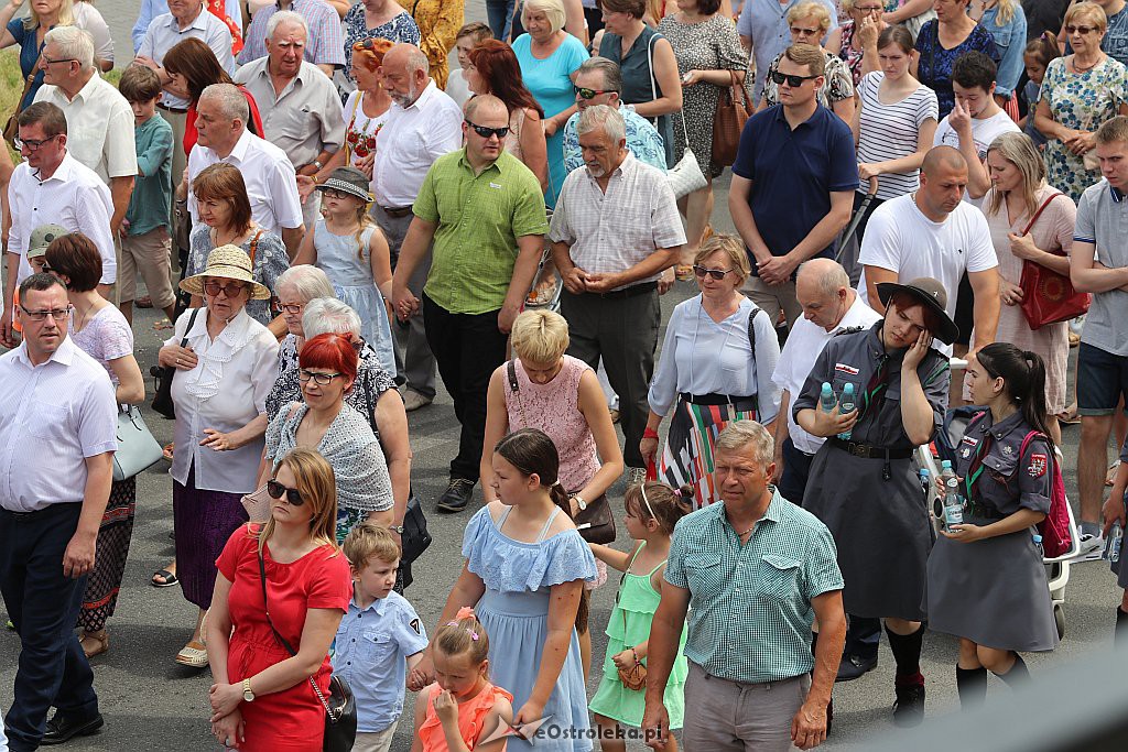 Procesja Bożego Ciała w parafii pw. św. Franciszka z Asyżu w Ostrołęce [20.06.2019] - zdjęcie #23 - eOstroleka.pl