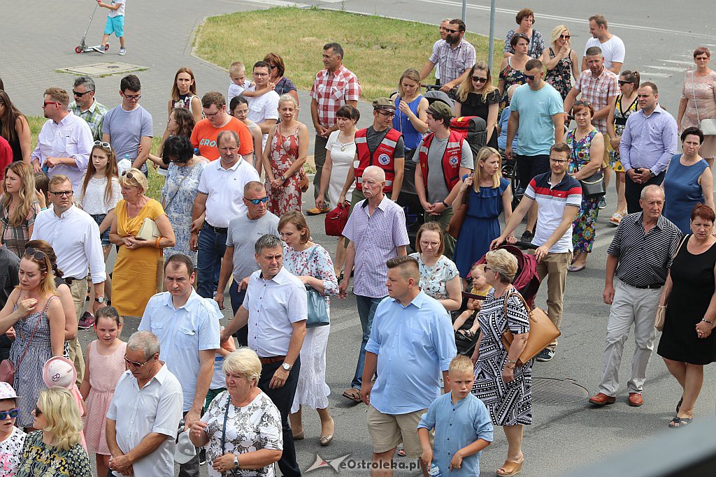 Procesja Bożego Ciała w parafii pw. św. Franciszka z Asyżu w Ostrołęce [20.06.2019] - zdjęcie #10 - eOstroleka.pl