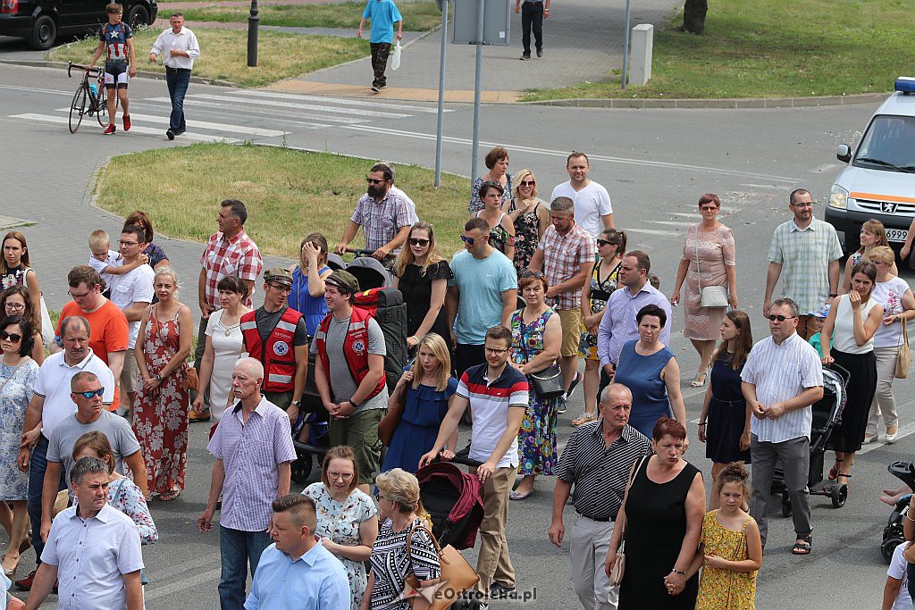 Procesja Bożego Ciała w parafii pw. św. Franciszka z Asyżu w Ostrołęce [20.06.2019] - zdjęcie #8 - eOstroleka.pl