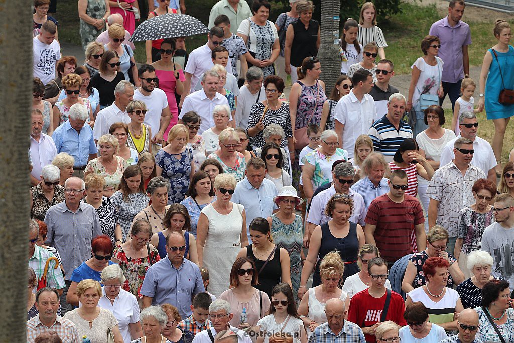 Procesja Bożego Ciała w parafii pw. Zbawiciela Świata w Ostrołęce [20.06.2019] - zdjęcie #89 - eOstroleka.pl