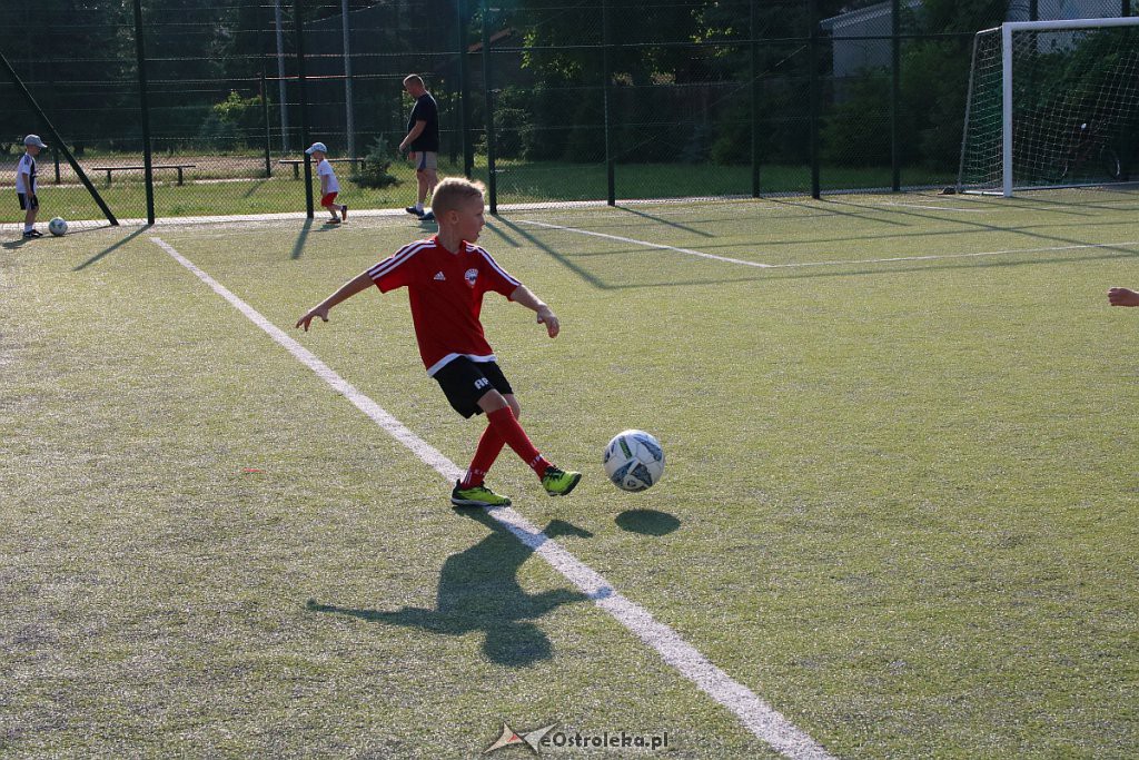 Dzień Ojca z ostrołęcką Akademią Piłki Nożnej [ZDJĘCIA] - zdjęcie #16 - eOstroleka.pl