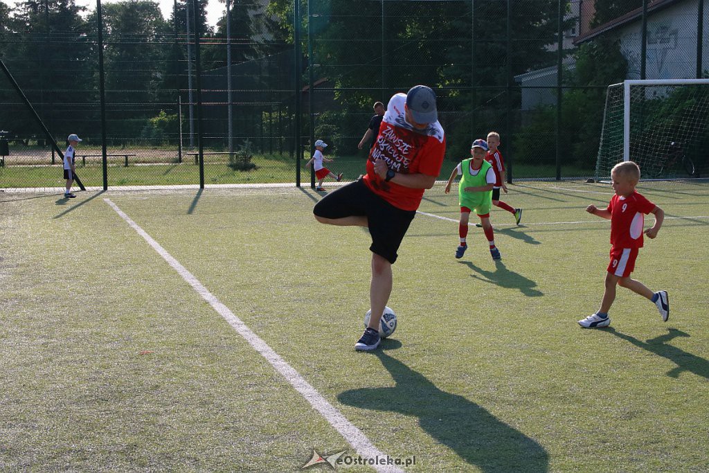 Dzień Ojca z ostrołęcką Akademią Piłki Nożnej [ZDJĘCIA] - zdjęcie #18 - eOstroleka.pl