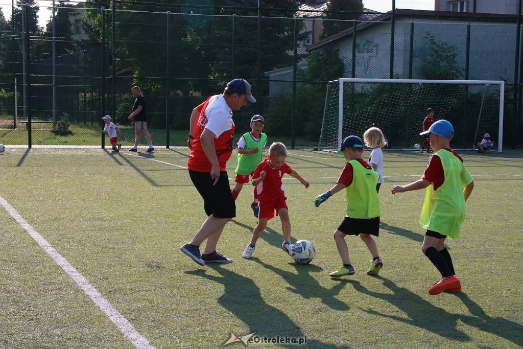 Dzień Ojca z ostrołęcką Akademią Piłki Nożnej [ZDJĘCIA] - zdjęcie #19 - eOstroleka.pl