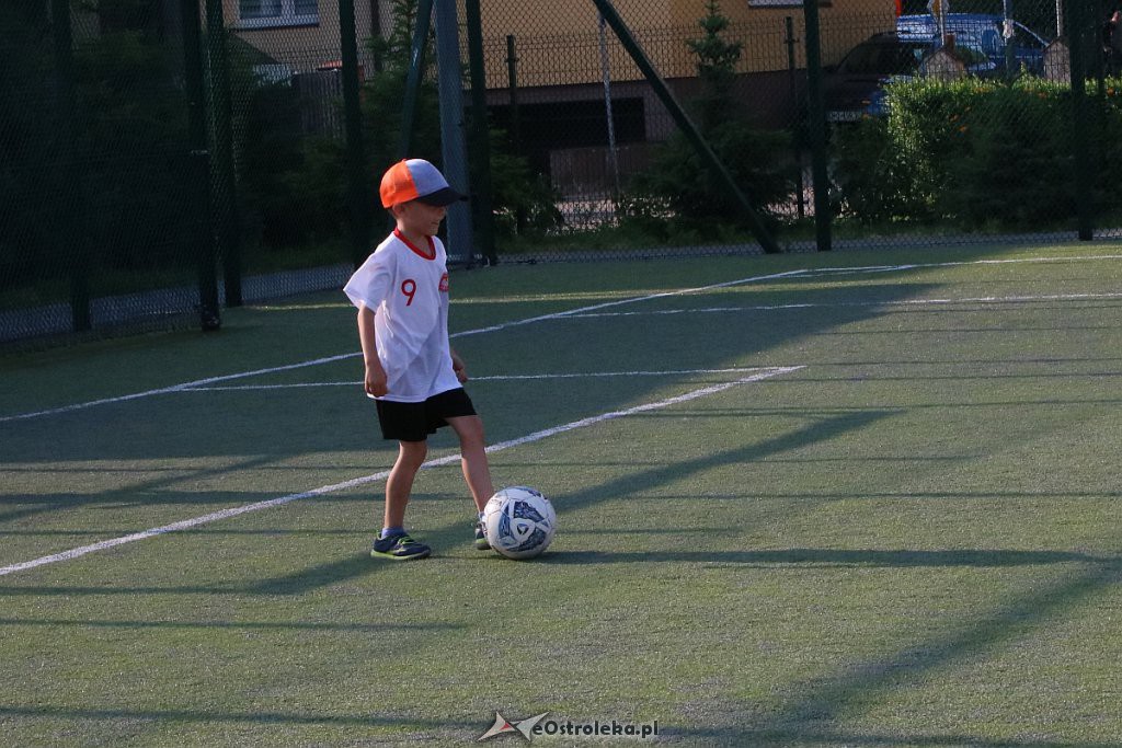 Dzień Ojca z ostrołęcką Akademią Piłki Nożnej [ZDJĘCIA] - zdjęcie #21 - eOstroleka.pl