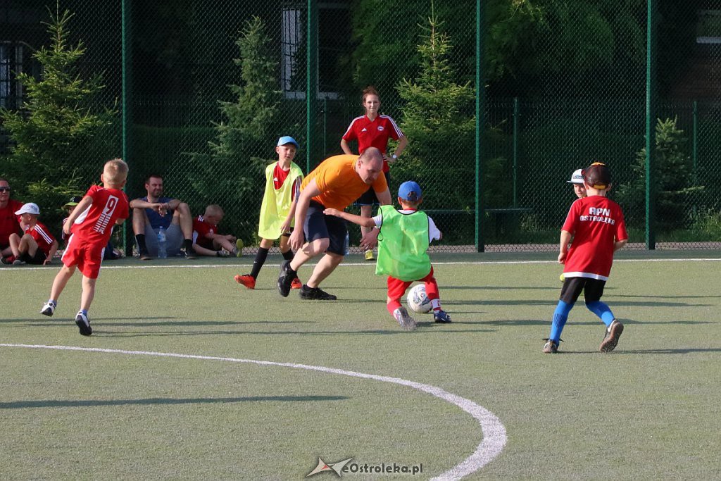 Dzień Ojca z ostrołęcką Akademią Piłki Nożnej [ZDJĘCIA] - zdjęcie #27 - eOstroleka.pl