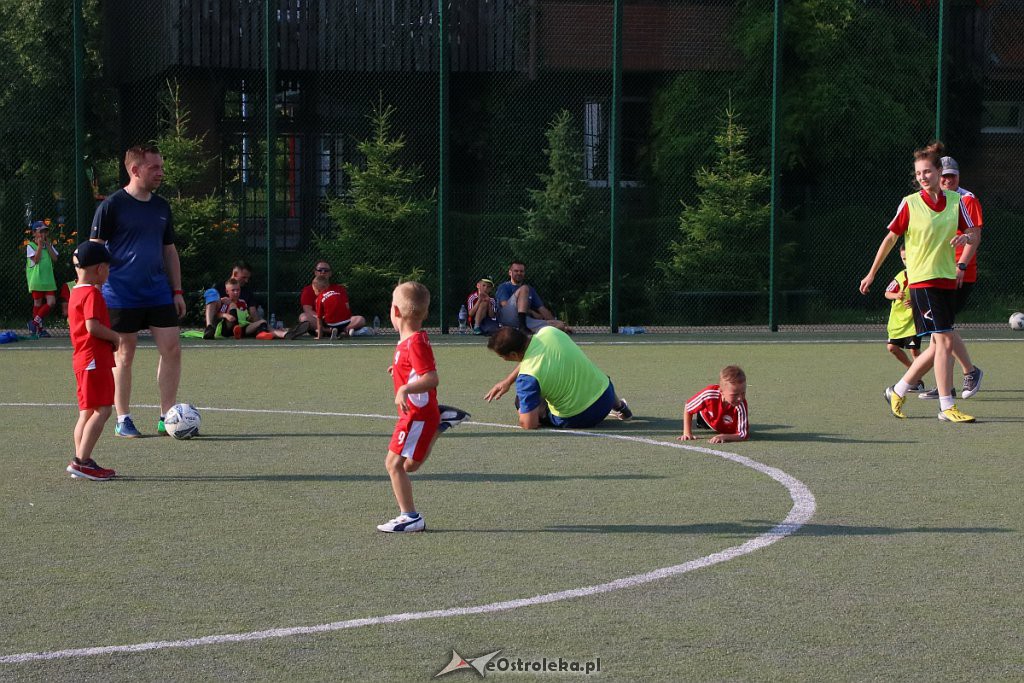 Dzień Ojca z ostrołęcką Akademią Piłki Nożnej [ZDJĘCIA] - zdjęcie #41 - eOstroleka.pl
