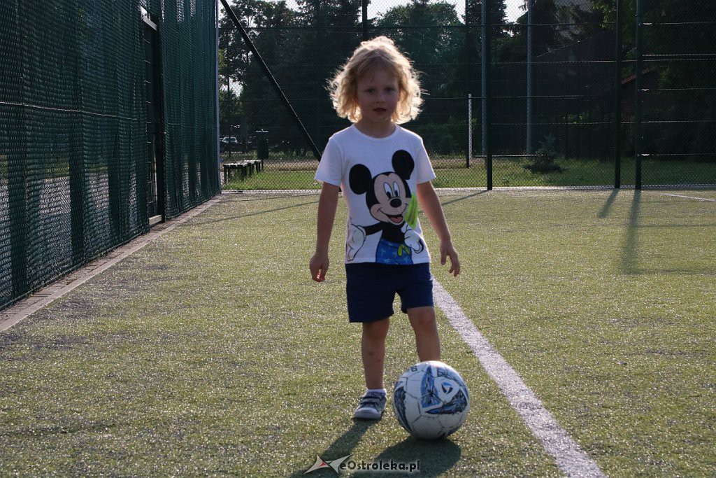 Dzień Ojca z ostrołęcką Akademią Piłki Nożnej [ZDJĘCIA] - zdjęcie #45 - eOstroleka.pl