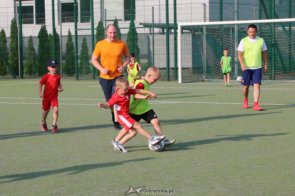 Dzień Ojca z ostrołęcką Akademią Piłki Nożnej [ZDJĘCIA] - zdjęcie #47 - eOstroleka.pl