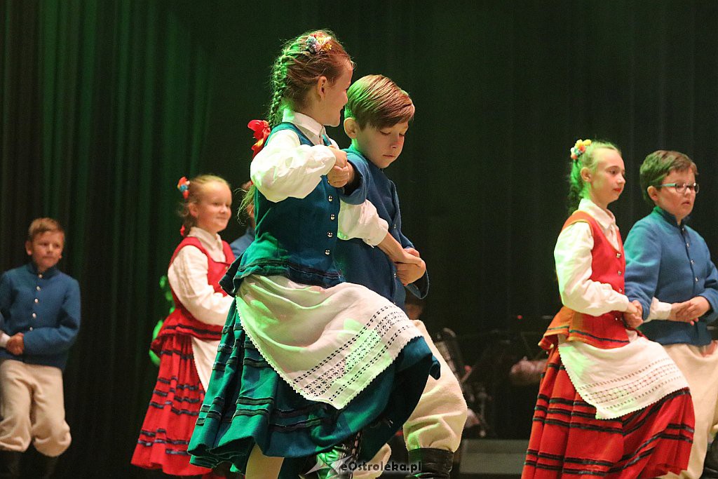 35-lecie Zespołu Tańca Ludowego Ostrołęka [22.06.2019] - zdjęcie #31 - eOstroleka.pl