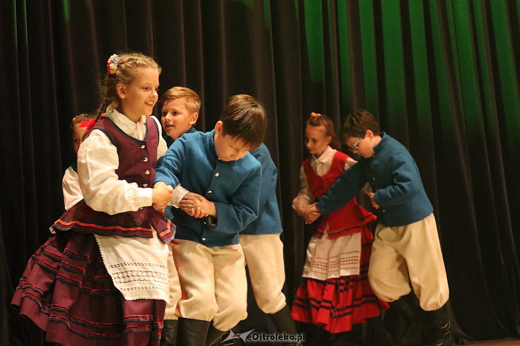 35-lecie Zespołu Tańca Ludowego Ostrołęka [22.06.2019] - zdjęcie #37 - eOstroleka.pl