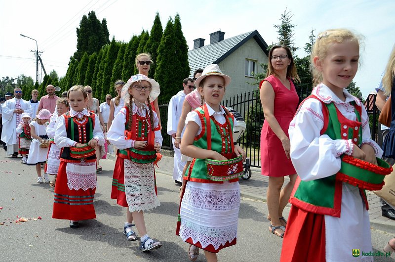 Procesja Bożego Ciała w Kadzidle [20.06.2019]  - zdjęcie #29 - eOstroleka.pl